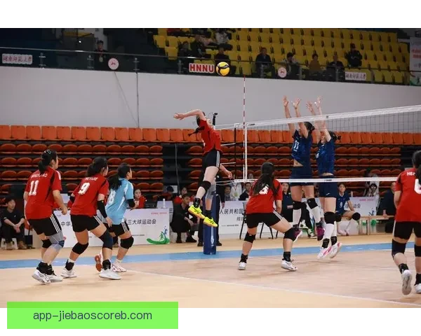 巅峰对决瞬间回顾赛场精彩激烈比拼全程精彩解析